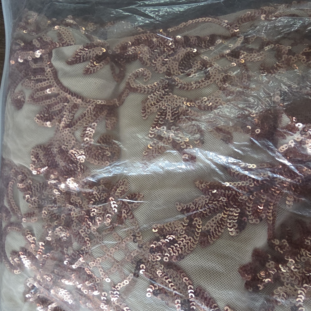 GLAMOROUS HIGH FASHION FORMAL CHAMPAGNE AND ROSE GOLD GOWN - Picture 11 of 12